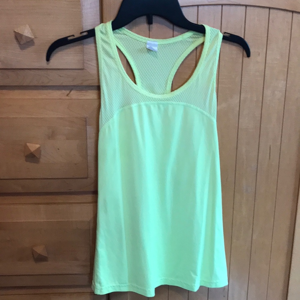 Gap athletic shirt!